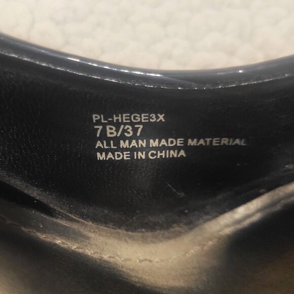 BCBG Paris Black Patent Peep Toe 3.5 Heeled " Stilettos - Size 7 - Picture 6 of 8